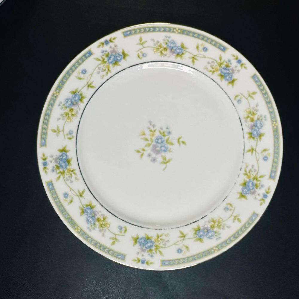 4 Vtg Mismatched China SALAD Luncheon Plates Plate Set Mixed Floral Blue Gold - Picture 4 of 9